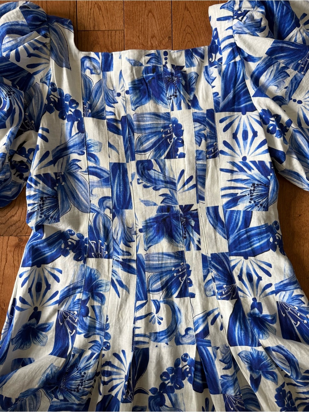Farm Rio Garden tiles plaid off-white mini dress linen, size medium NWT - Picture 10 of 13